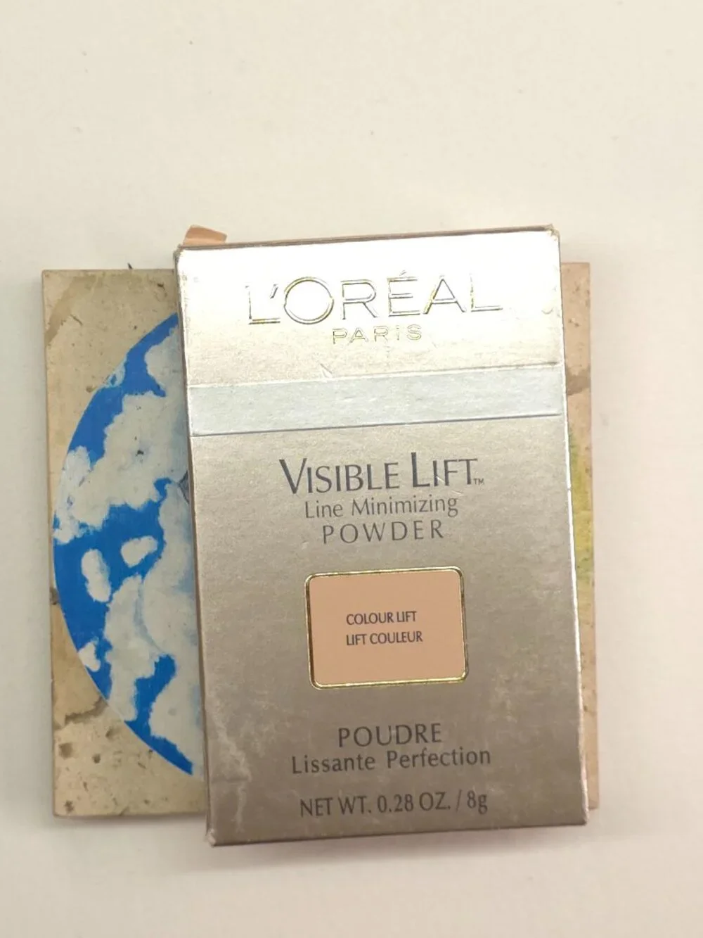 VINTAGE L'Oreal Paris Visible Lift Line Minimizing Powder - Colour Lift